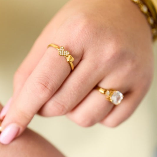 Gioia Ring gedragen