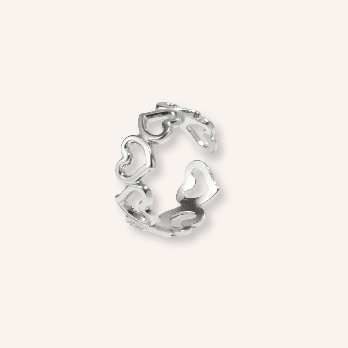 Giulia Ring in zilver, dunne zilverkleurige ring met hartje