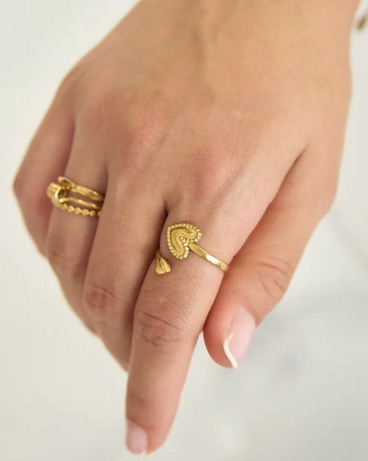 Isabella Ring gedragen