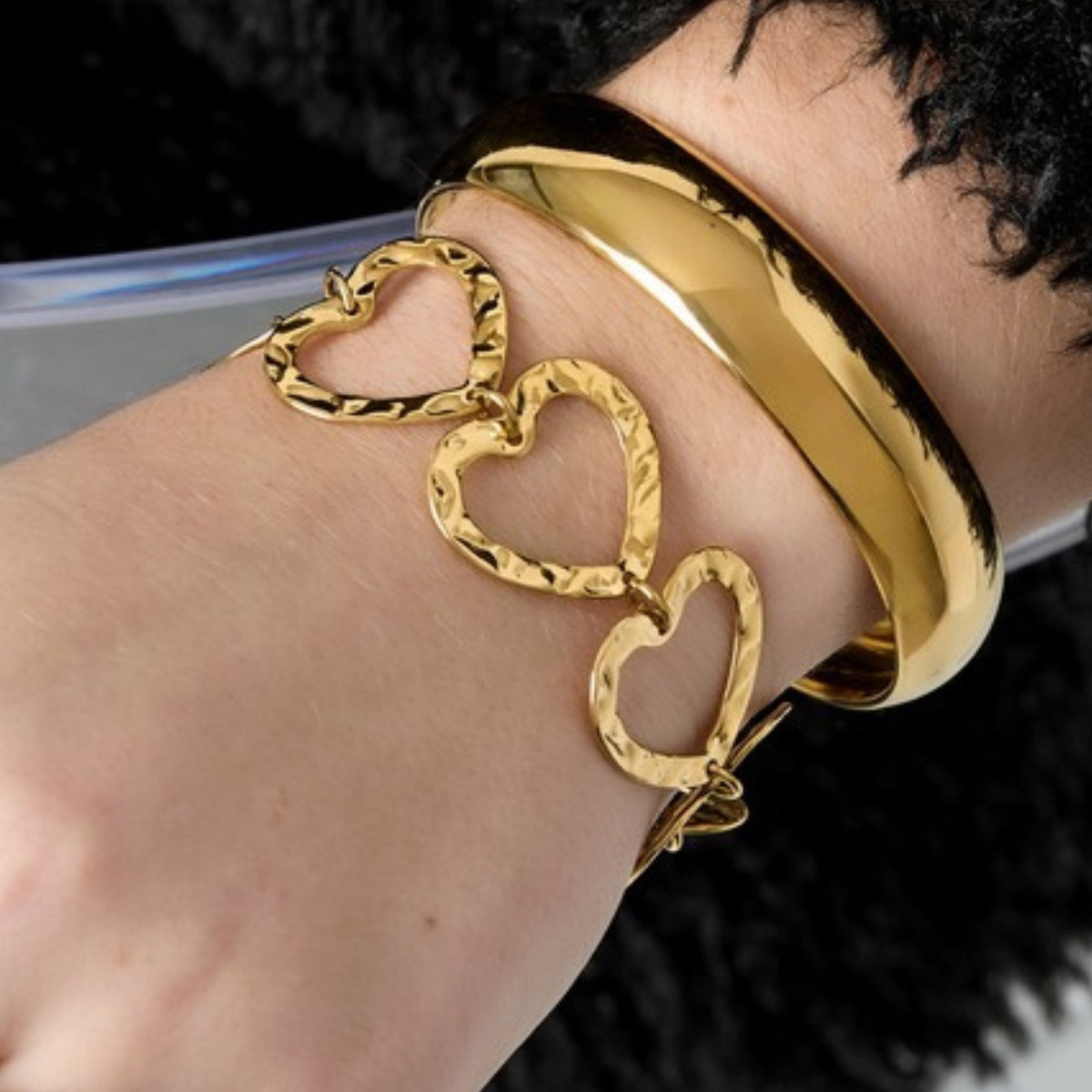 Baia Armband gedragen