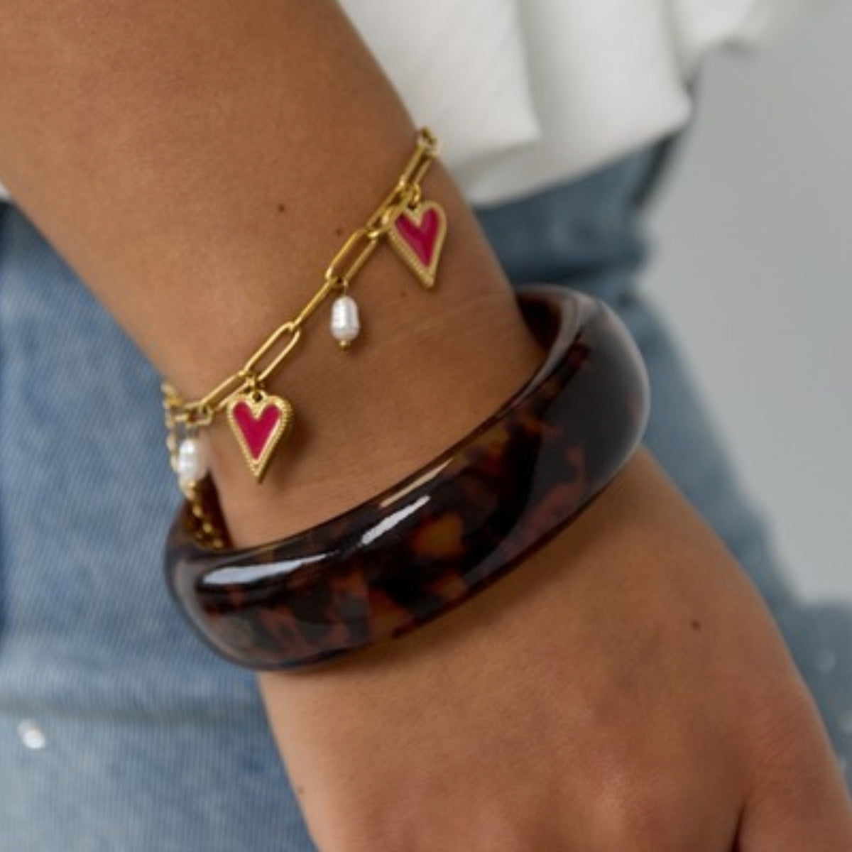 Savana Armband gedragen