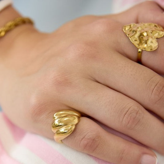 Allegria Ring gedragen