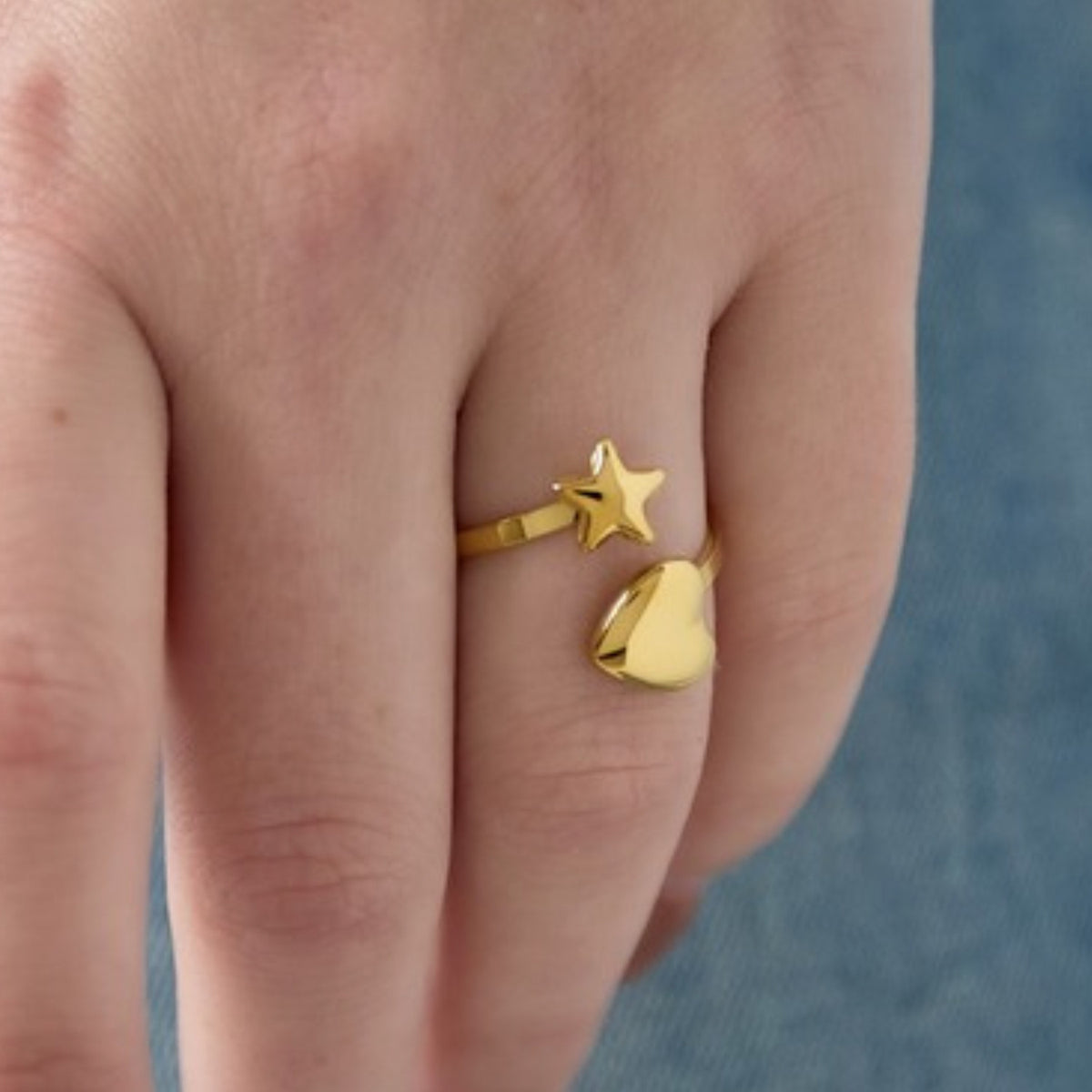 Destino Ring gedragen