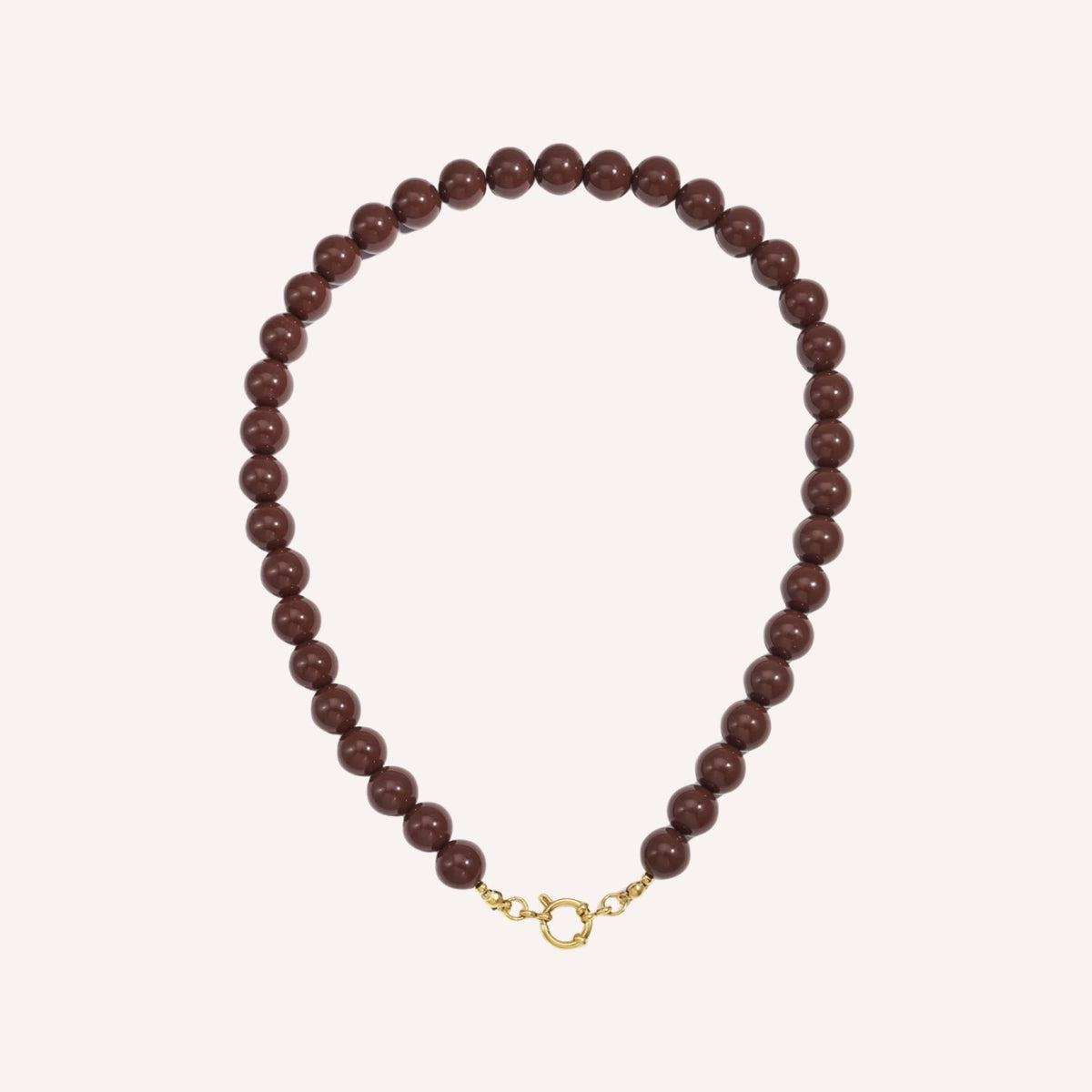 Amora Ketting – Bruin, kralenketting met goudkleurige ringsluiting