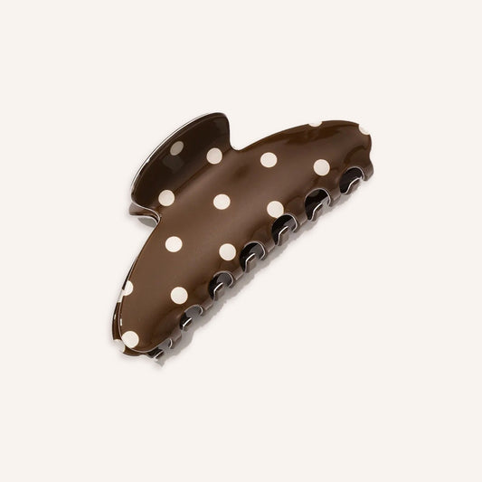 Cacao Haarklem, grote bruine klauwclip met crème stippen
