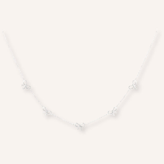 Camogli Ketting in zilver, zilverkleurige ketting met strikjes