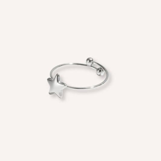 Desiderio Ring in zilver, dunne zilverkleurige ring met sterretje