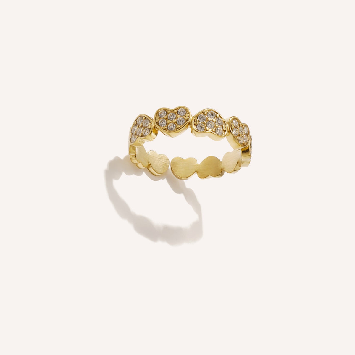 Gemma Ring, goudkleurige ring met strass hartje