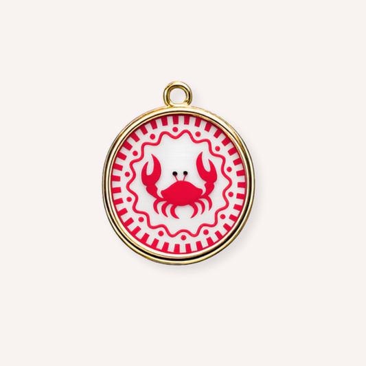 Marea Charm, rood krabbetje met golvende rand