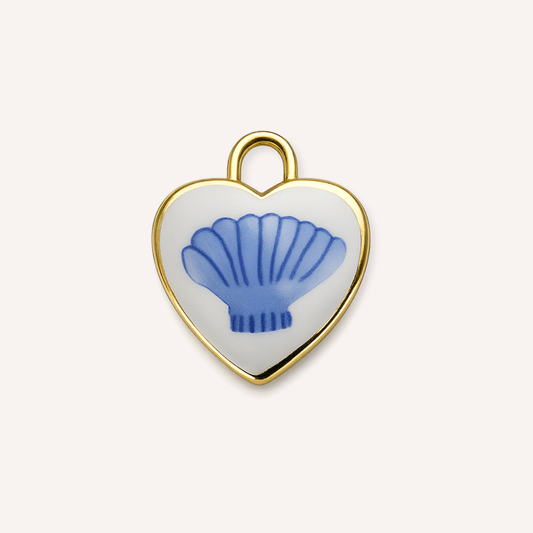 Marina Charm, goudkleurig hart met blauwe schelp