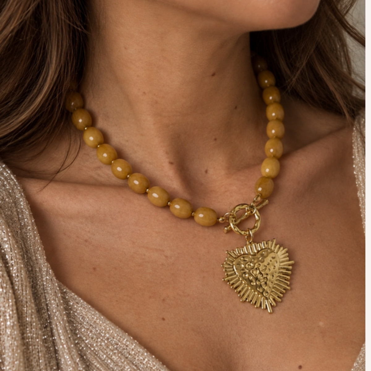 Miele Ketting – gedragen