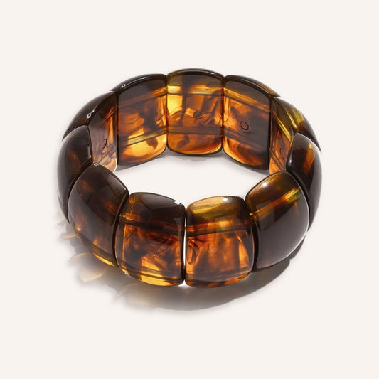 Prisma Armband – Amber, elastische bangle van amberkleurige acryl blokjes