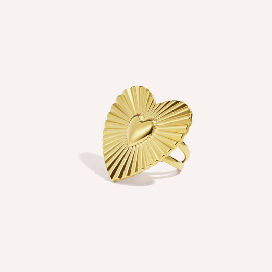 Promessa Ring, goudkleurige statement ring met hartmotief