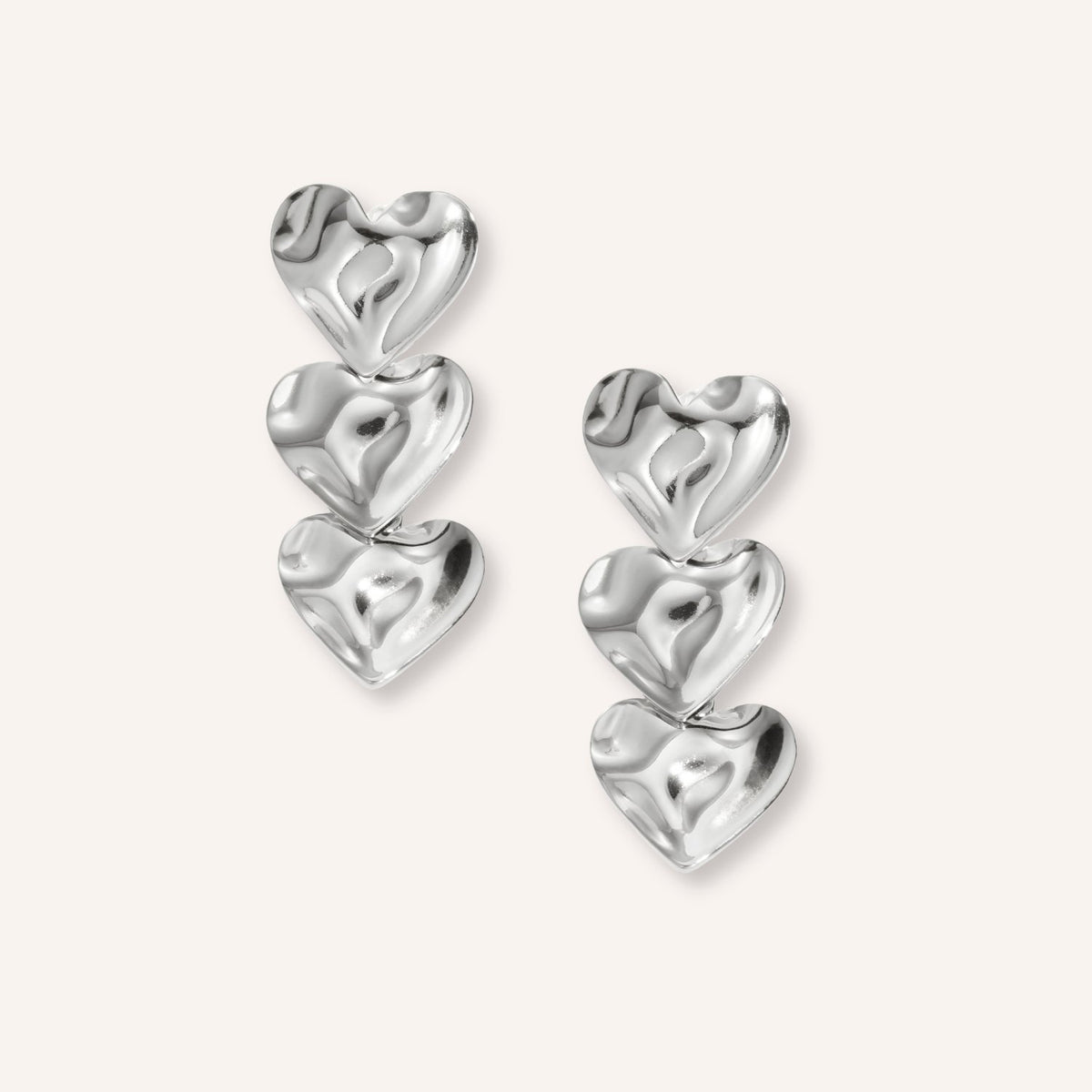 Sospiro Oorbellen in zilver, zilverkleurige hangoorbellen met hartje