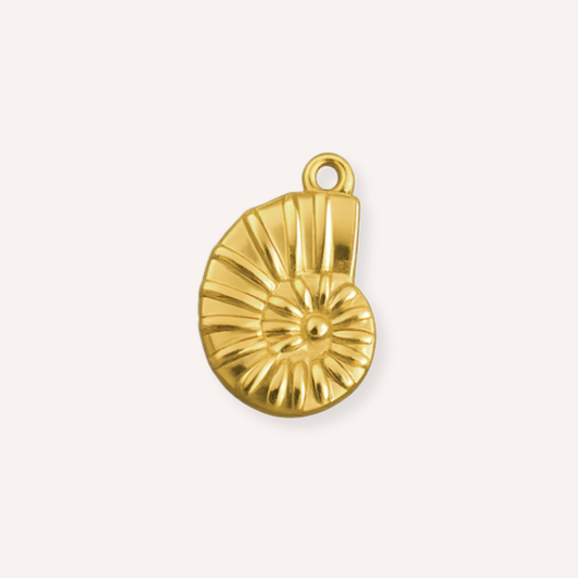 Spiralia Charm, goudkleurige nautilusschelp bedel met spiraalvorm