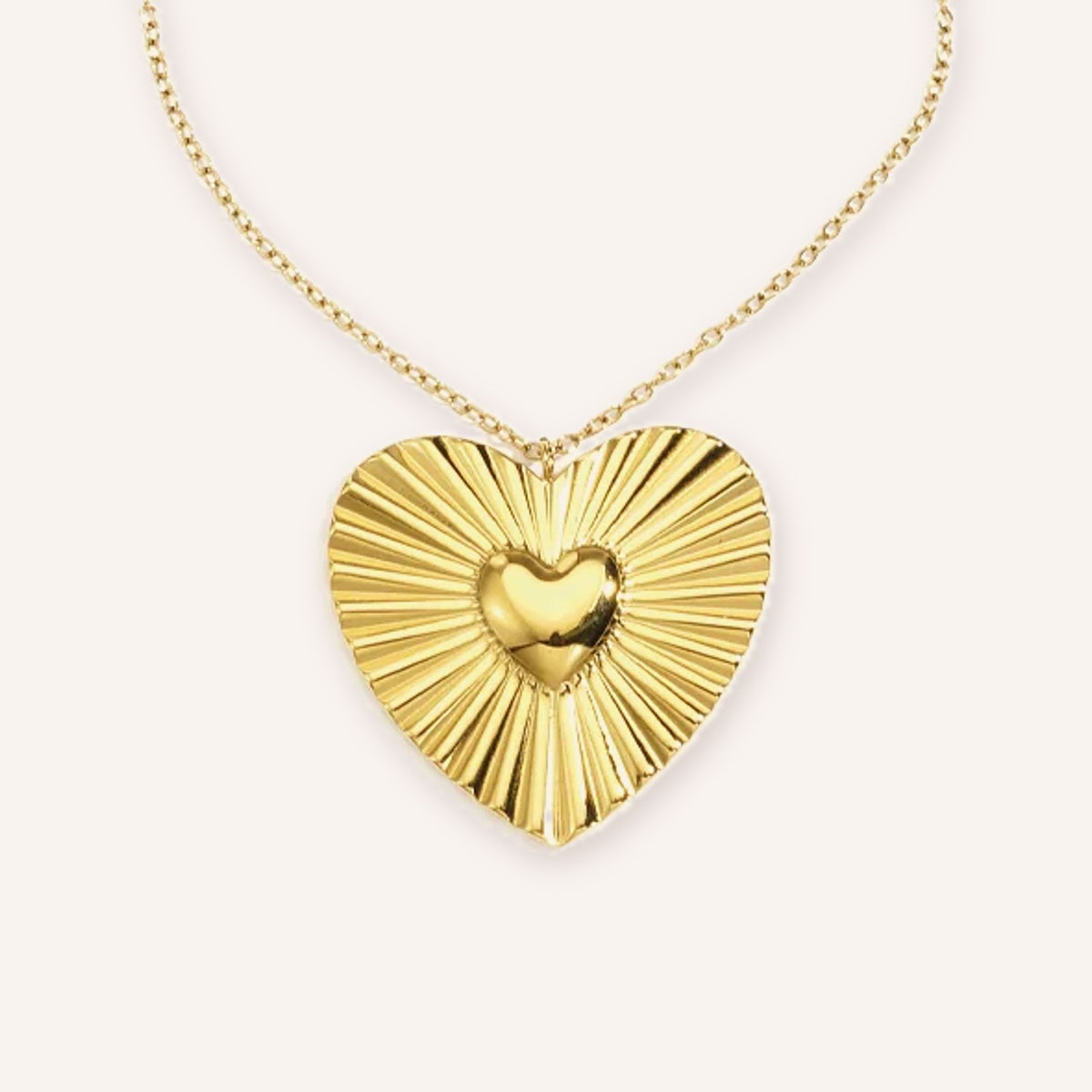 Taormina Ketting, detail van de hartvormige hanger