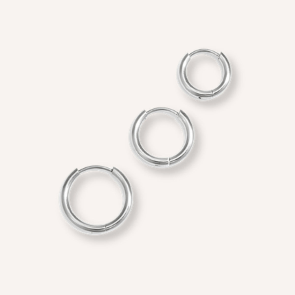 Tris Oorbellen – Groot – Zilver
